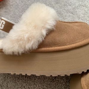 Funkette Suede Platform Clogs